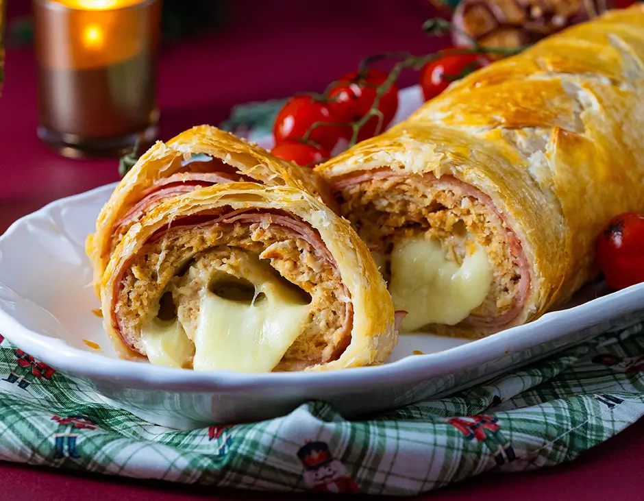 Foto Rocambole de Frango Folhado