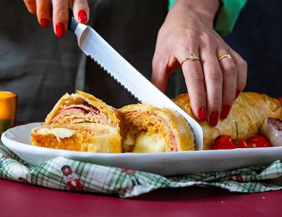 Foto Rocambole de Frango Folhado